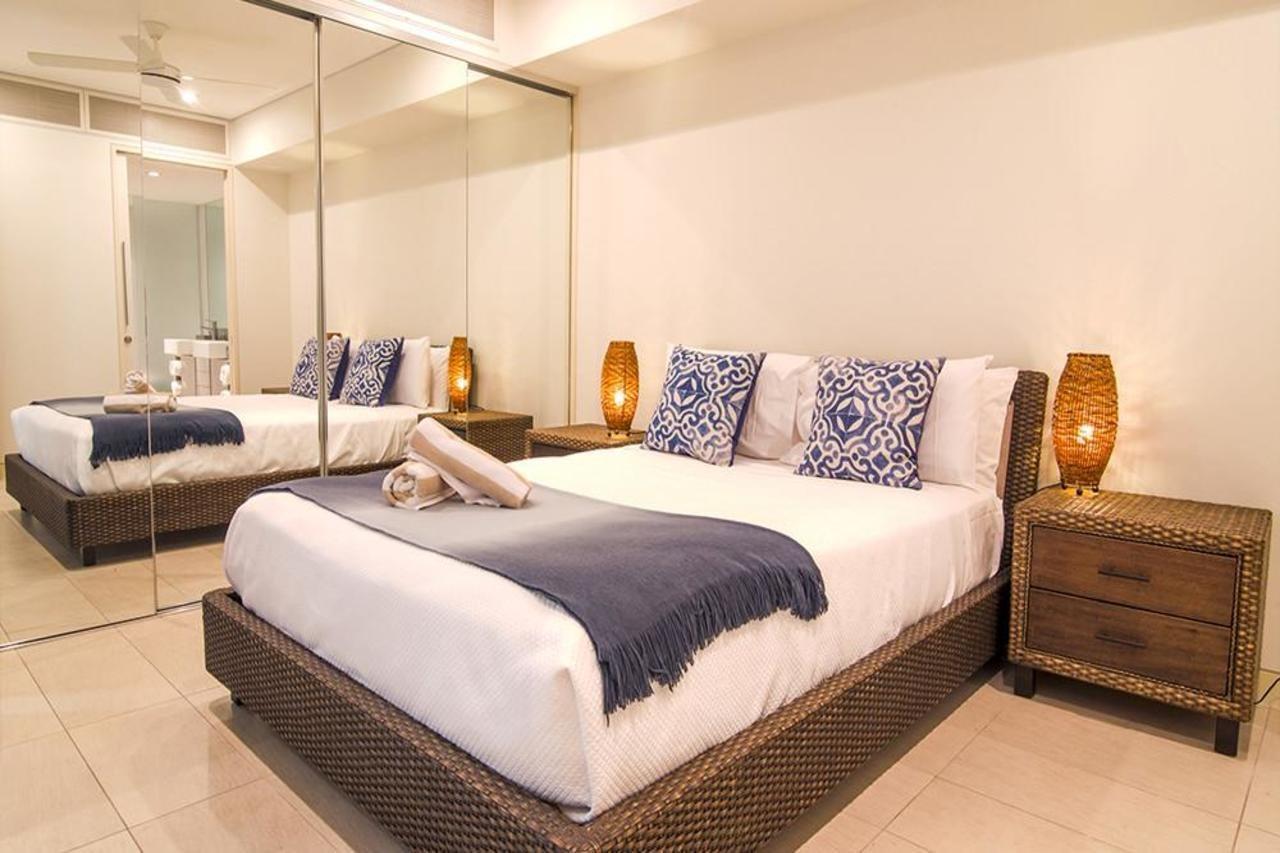 Coconut Grove Aparthotel Port Douglas Exteriör bild