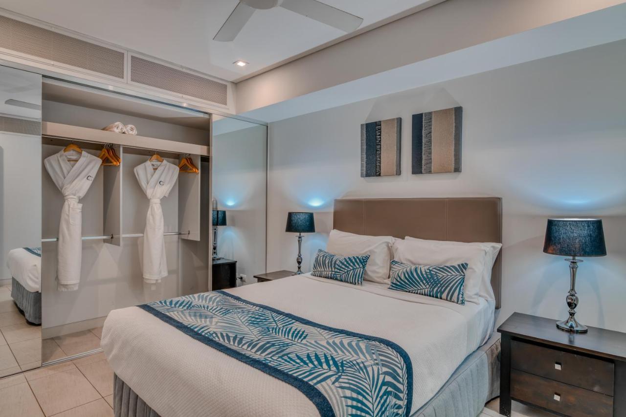 Coconut Grove Aparthotel Port Douglas Exteriör bild