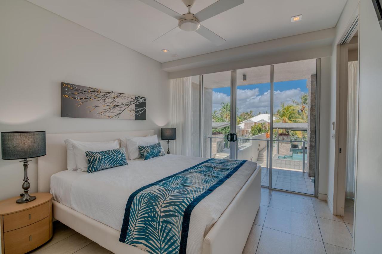 Coconut Grove Aparthotel Port Douglas Exteriör bild