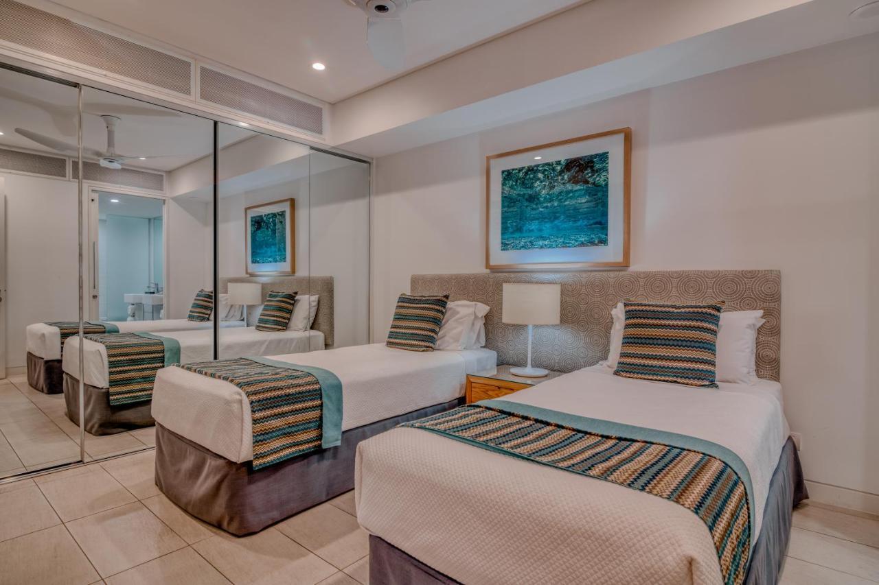 Coconut Grove Aparthotel Port Douglas Exteriör bild
