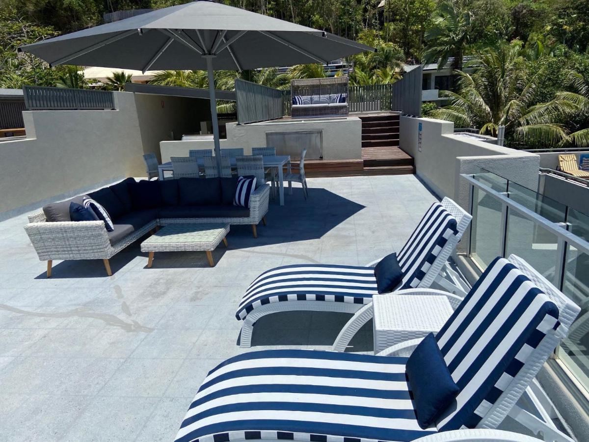 Coconut Grove Aparthotel Port Douglas Exteriör bild