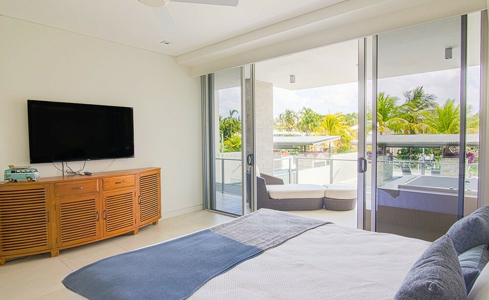 Coconut Grove Aparthotel Port Douglas Exteriör bild